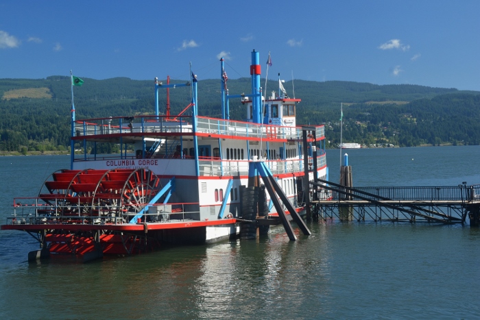 The Sternwheeler docked at Cascake Locks Marine Park